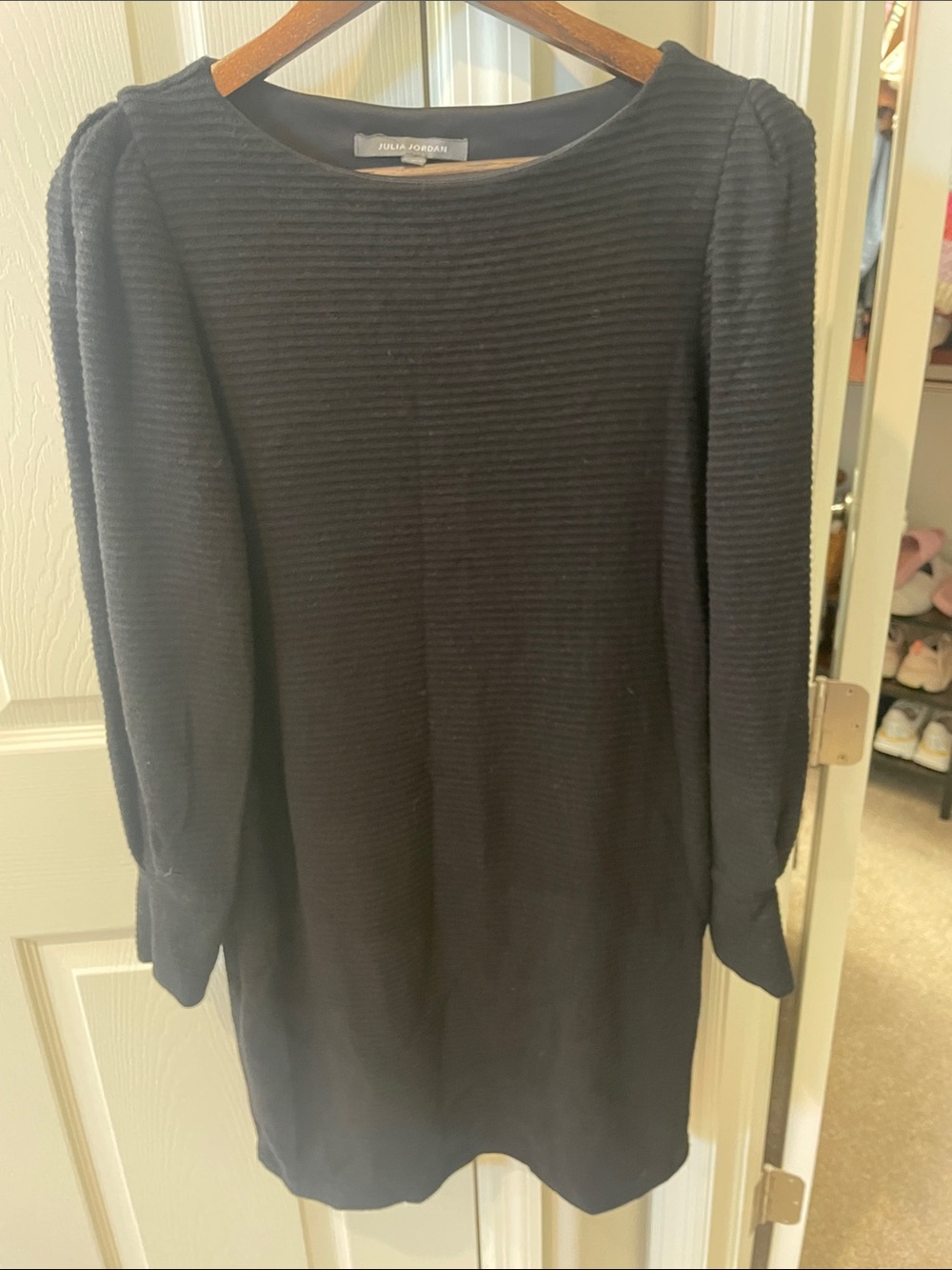 julia jordan Black Ribbed Long-Sleeve Shift Dress sweater
